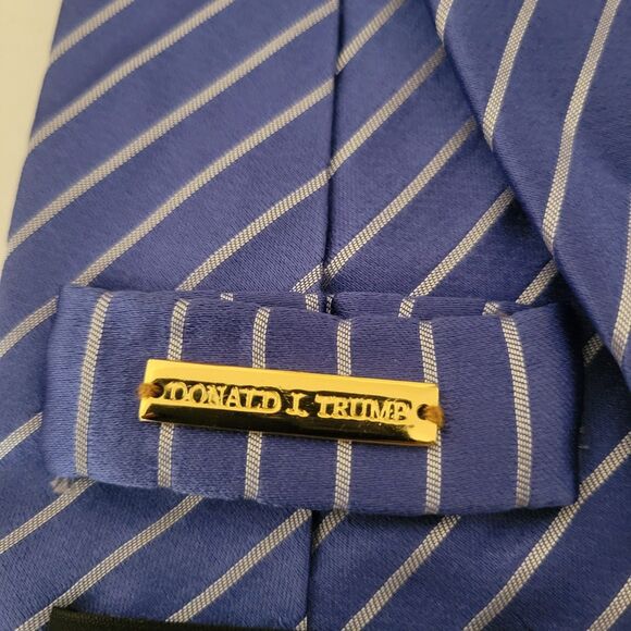 Donald Trump Stripe Tie Silk Blue & White - Picture 7 of 9